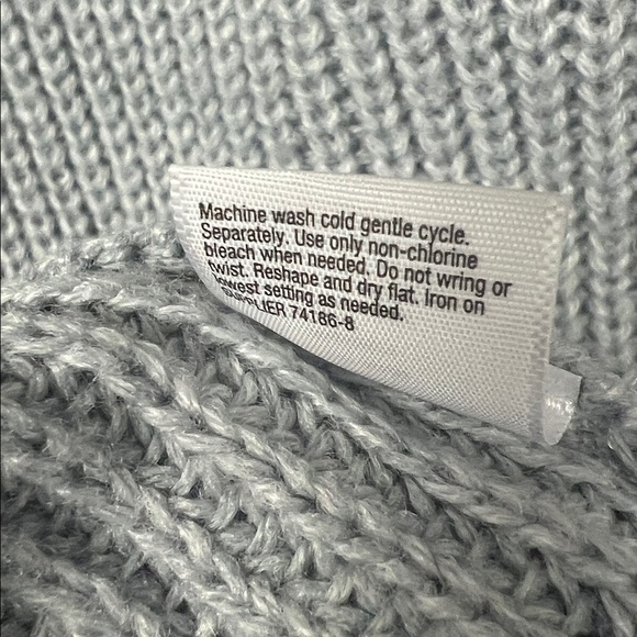 Gray Sweater - Picture 6 of 6